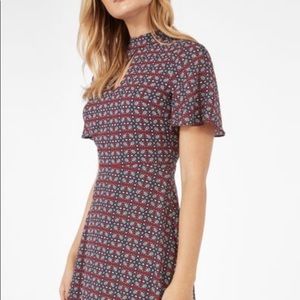 Flutter sleeve midi dress